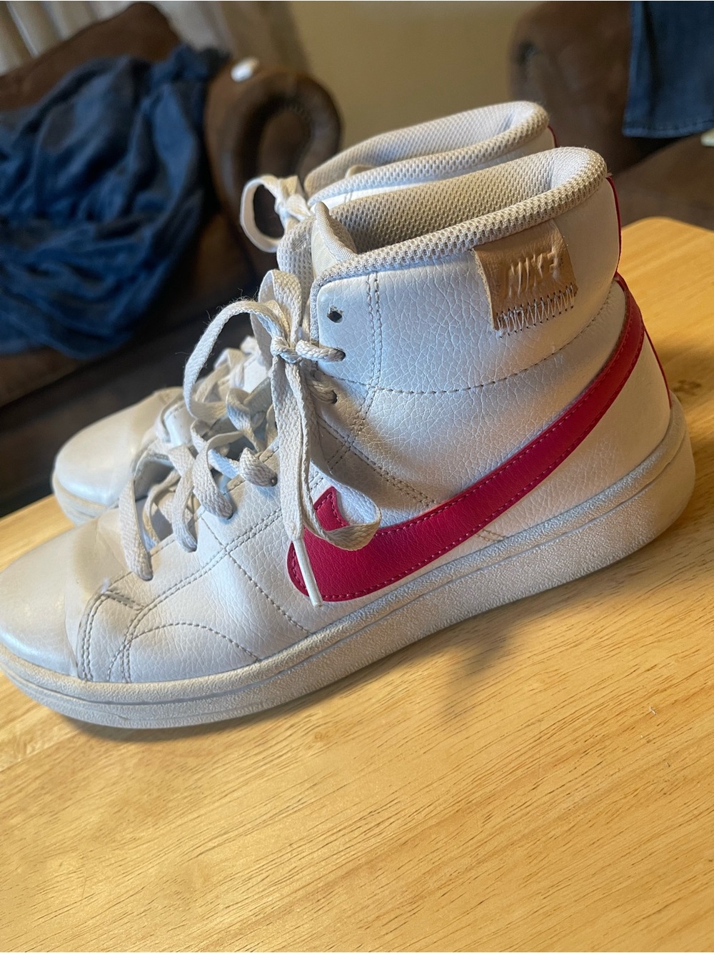 Nike Court Royale 2 Mid White/Pink Leather Lace-Up Sneakers CT1725-104 size 8.5